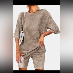 2 Piece Lounge Set color: camel